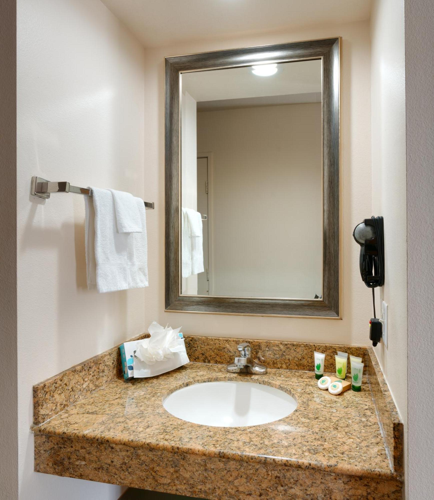 Cortona Inn And Suites Anaheim Resort Экстерьер фото