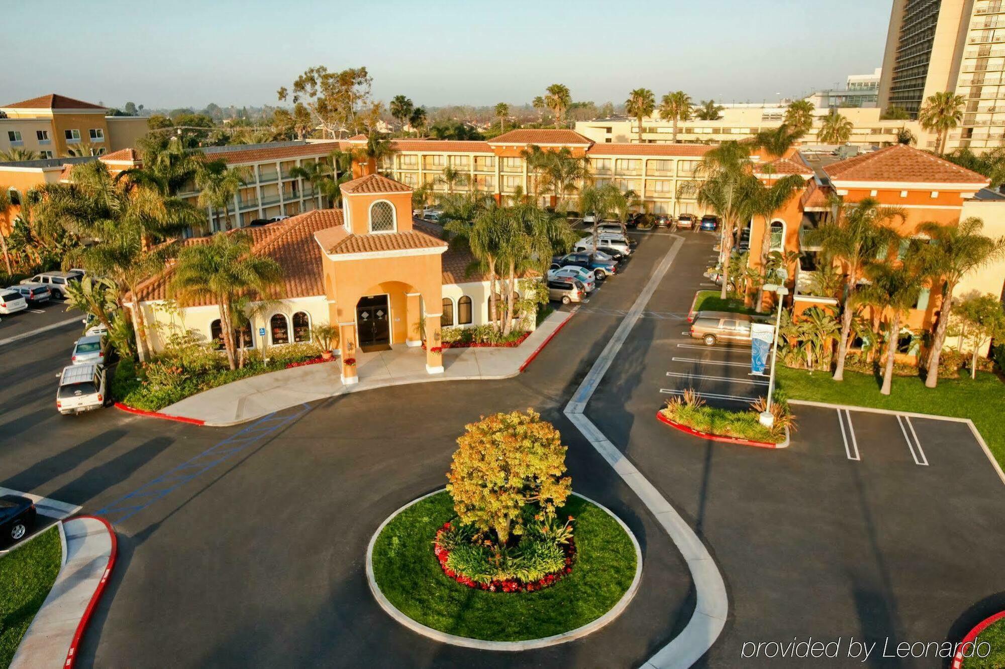 Cortona Inn And Suites Anaheim Resort Экстерьер фото